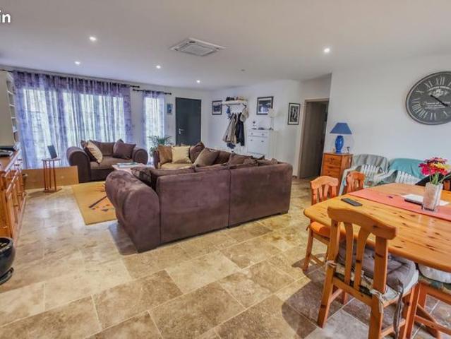 Propriété 4 pièces 147 m²