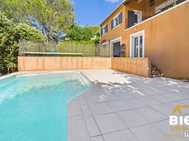 Propriété 4 pièces 148 m²