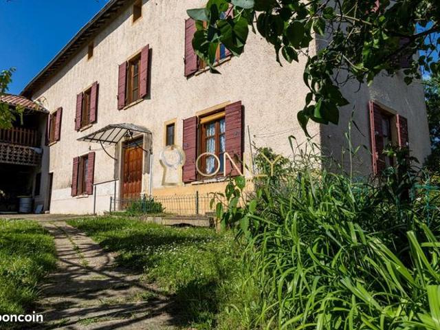 Propriété 4 pièces 148 m²
