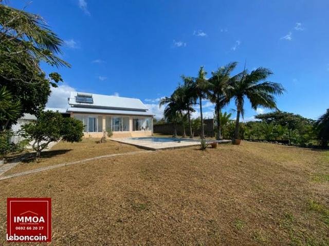 Propriété 4 pièces 140 m²