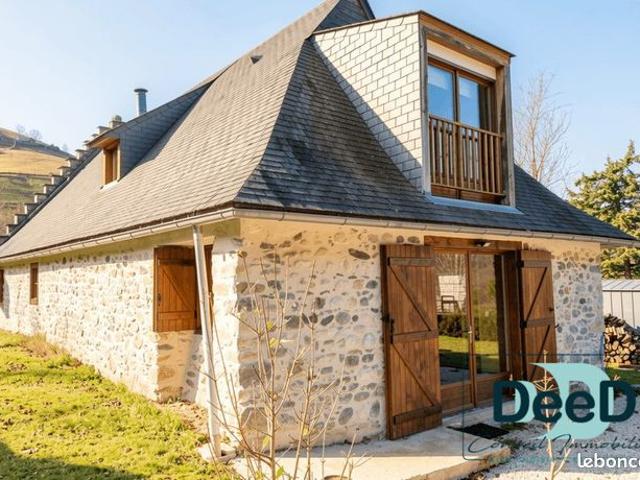 Propriété 4 pièces 140 m²