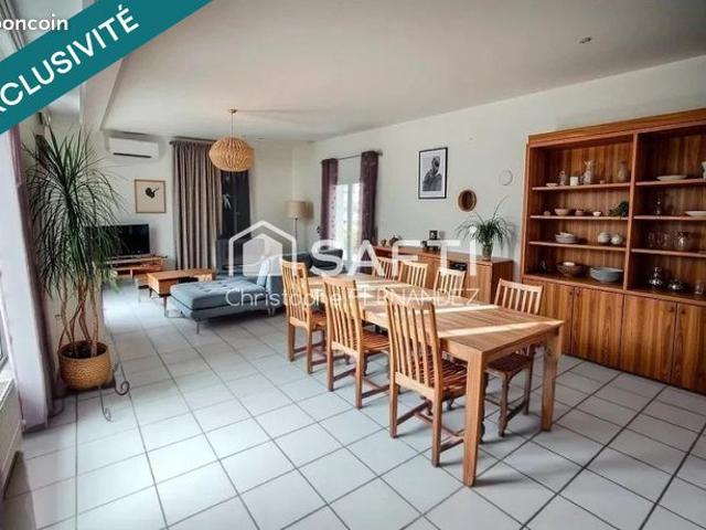 Propriété 4 pièces 141 m²