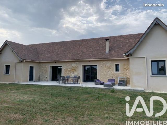 Propriété 4 pièces 141 m²