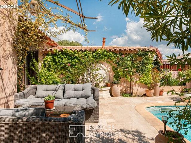 Propriété 4 pièces 141 m²