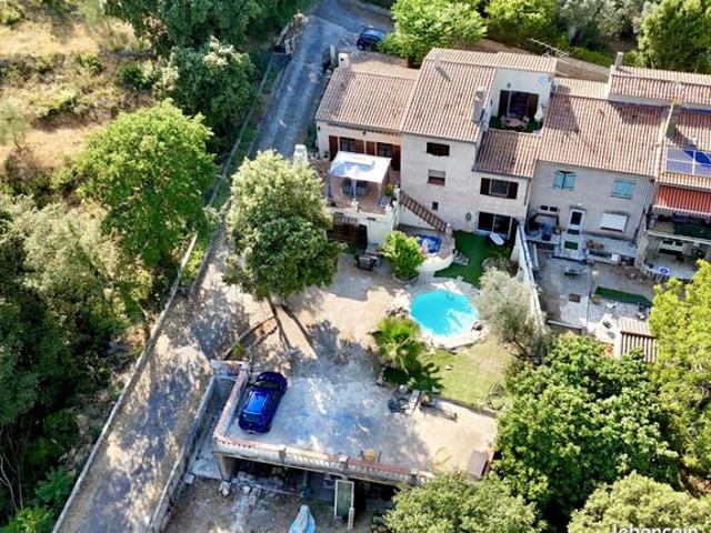 Propriété 4 pièces 154 m²