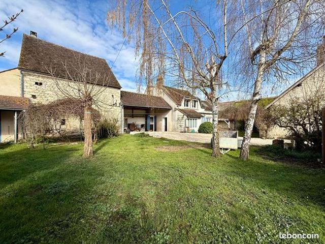 Propriété 4 pièces 154 m²