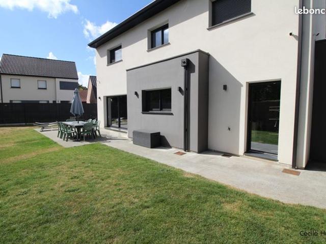 Propriété 4 pièces 156 m²