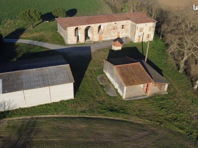 Propriété 4 pièces 159 m²