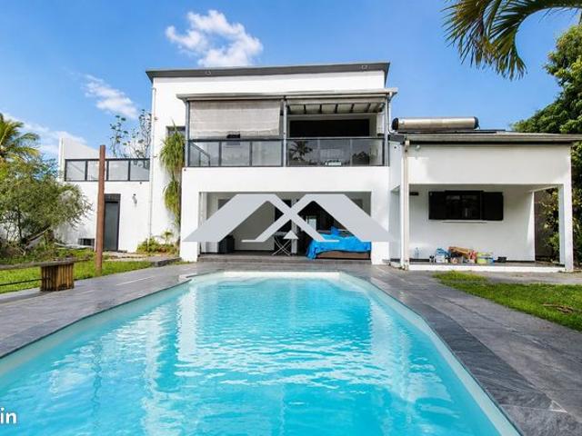 Propriété 4 pièces 150 m²