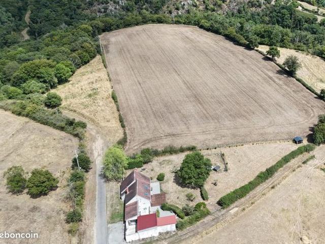 Propriété 4 pièces 150 m²