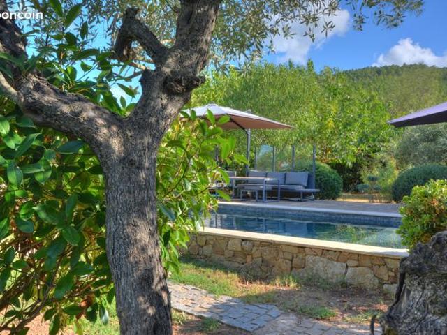 Propriété 4 pièces 150 m²