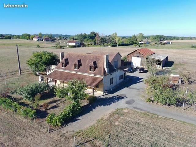 Propriété 4 pièces 152 m²