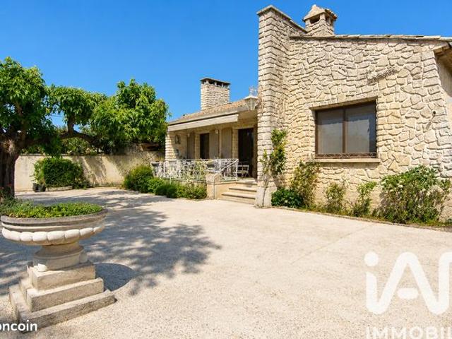 Propriété 4 pièces 164 m²