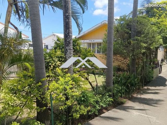 Propriété 4 pièces 164 m²