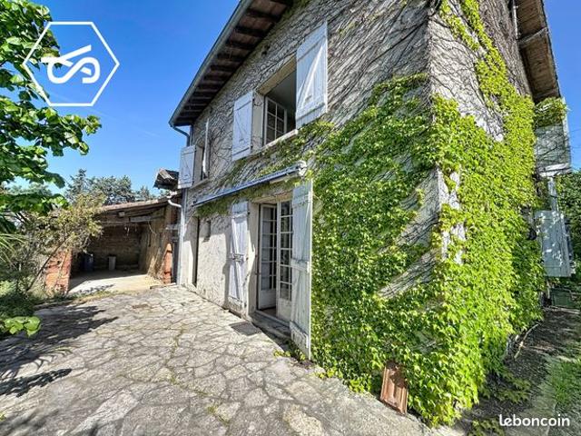 Propriété 4 pièces 165 m²