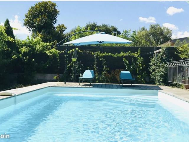 Propriété 4 pièces 165 m²