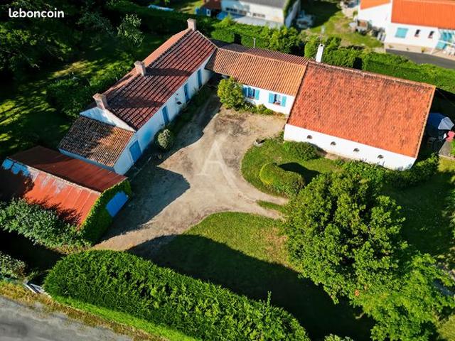 Propriété 4 pièces 166 m²