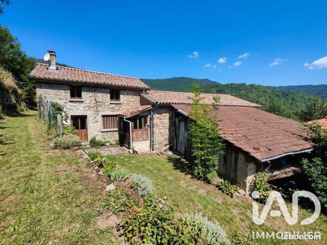 Propriété 4 pièces 160 m²