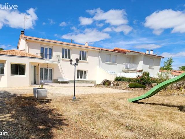 Propriété 4 pièces 160 m²