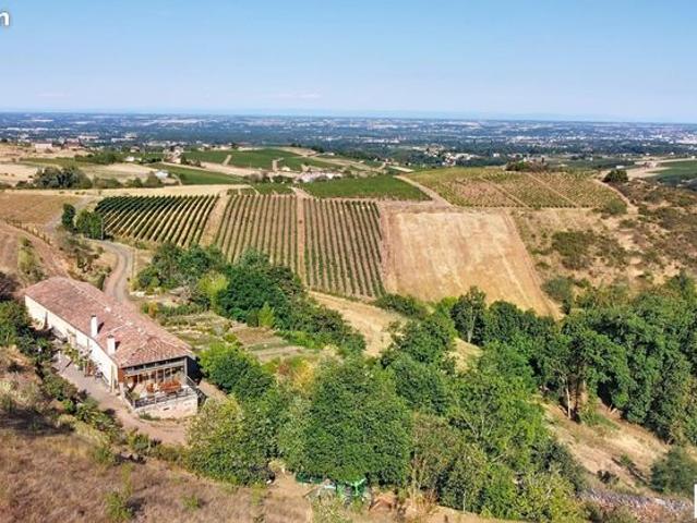 Propriété 4 pièces 161 m²