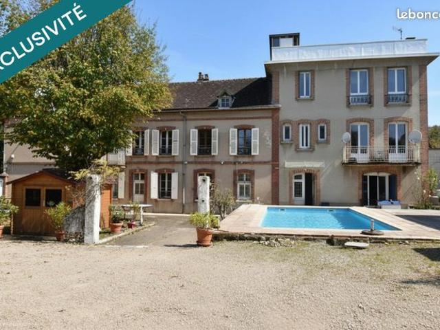 Propriété 4 pièces 175 m²