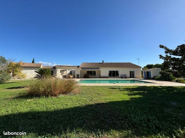 Propriété 4 pièces 176 m²