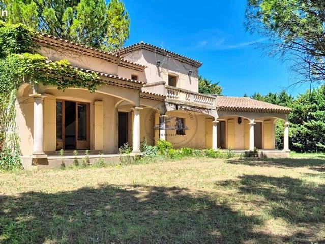 Propriété 4 pièces 177 m²