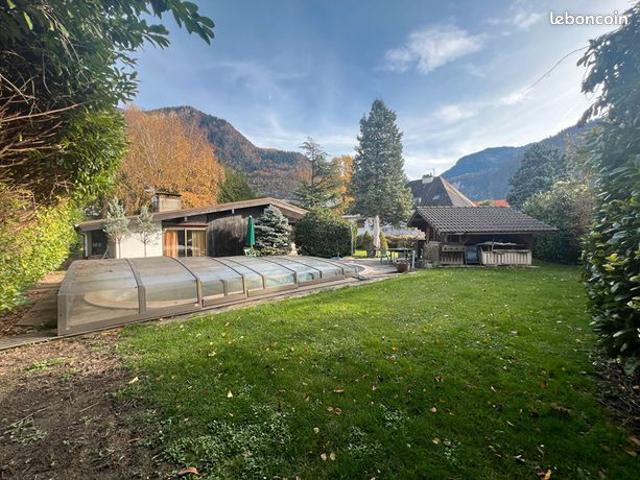 Propriété 4 pièces 170 m²