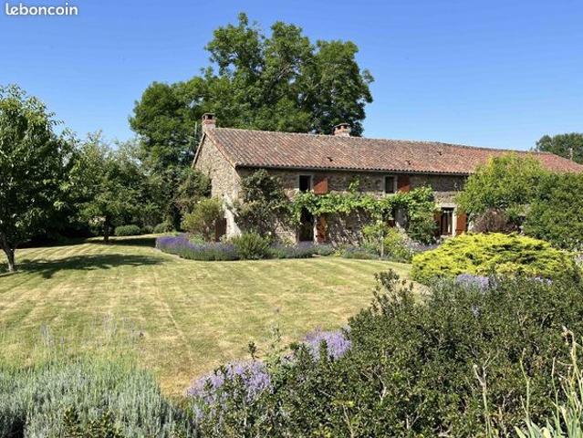 Propriété 4 pièces 185 m²
