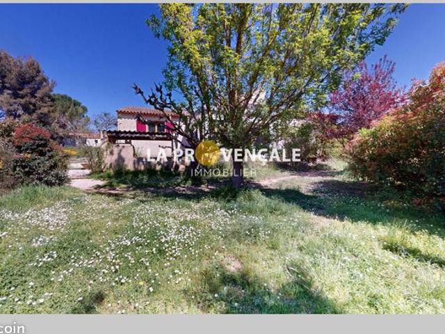 Propriété 4 pièces 194 m²