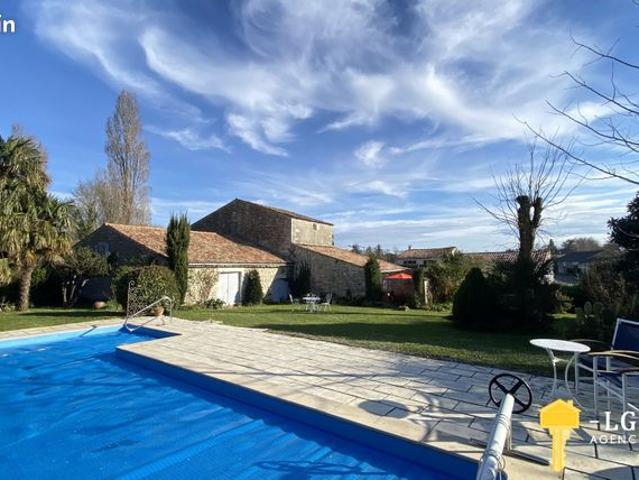 Propriété 4 pièces 191 m²