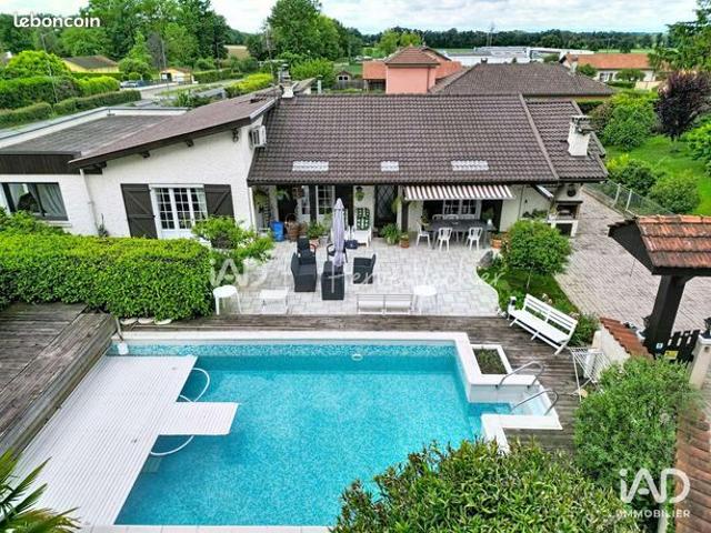 Propriété 4 pièces 191 m²