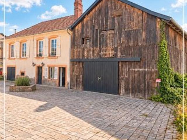 Propriété 4 pièces 200 m²