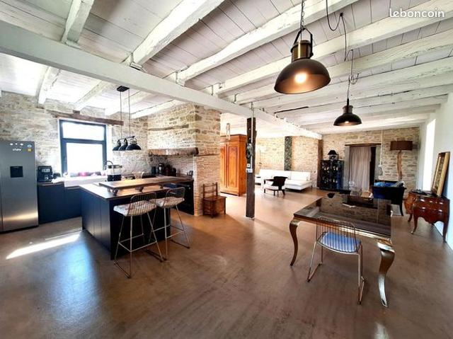 Propriété 4 pièces 200 m²