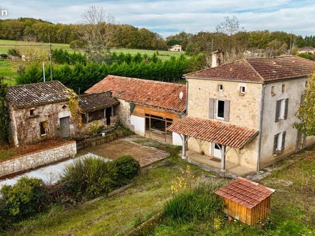 Propriété 4 pièces 210 m²
