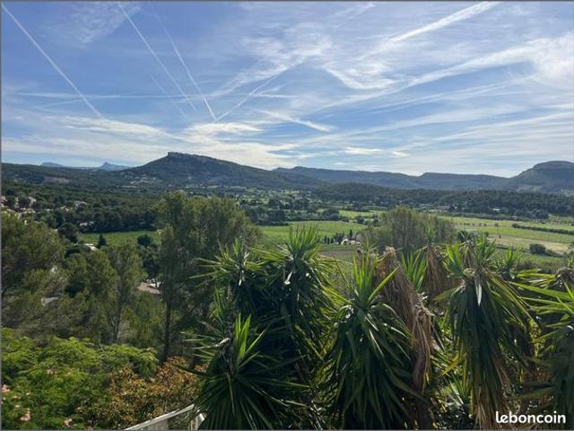 Propriété 4 pièces 210 m²
