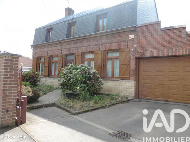 Propriété 4 pièces 230 m²
