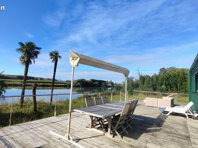 Propriété 4 pièces 240 m²