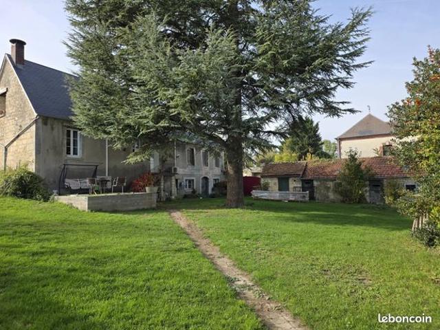 Propriété 4 pièces 255 m²