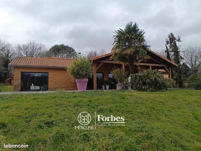 Propriété 4 pièces 250 m²