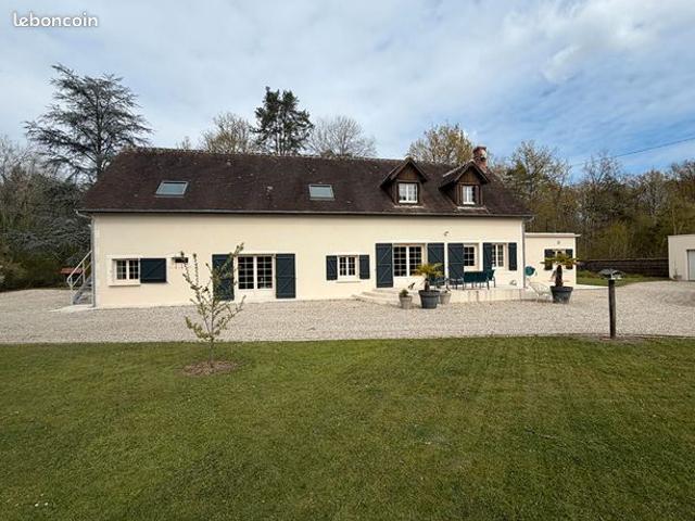 Propriété 4 pièces 260 m²