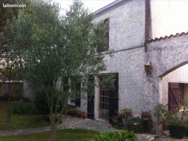 Propriété 4 pièces 287 m²