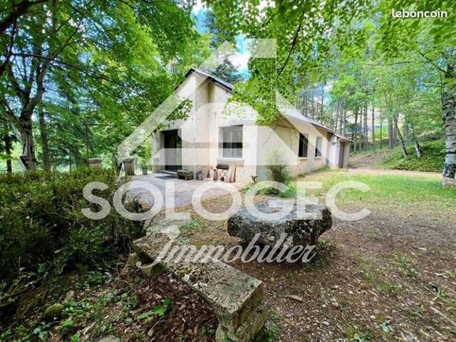 Propriété 4 pièces 65 m²