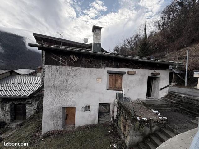 Propriété 4 pièces 70 m²