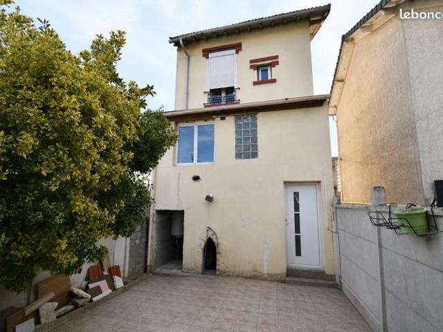 Propriété 4 pièces 74 m²