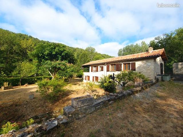 Propriété 4 pièces 75 m²