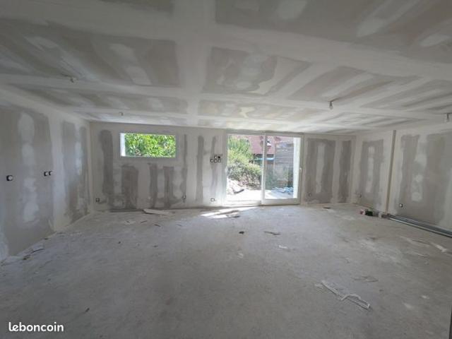 Propriété 4 pièces 77 m²