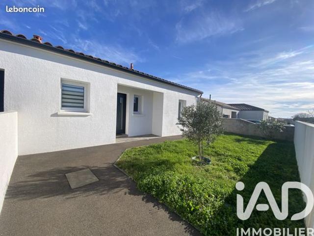 Propriété 4 pièces 77 m²