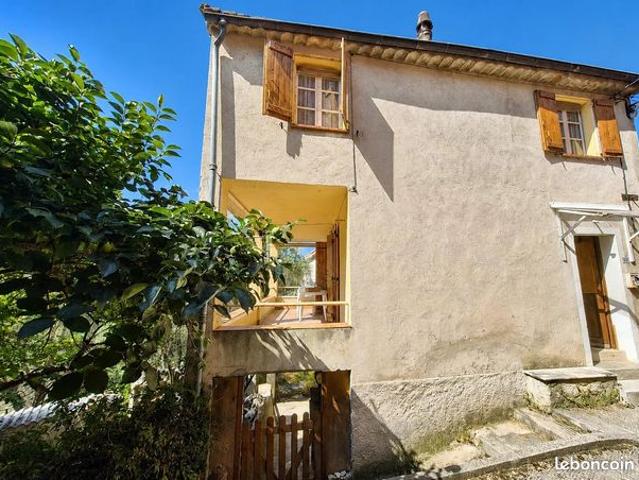 Propriété 4 pièces 82 m²
