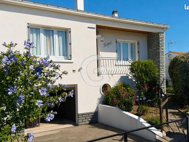 Propriété 4 pièces 82 m²